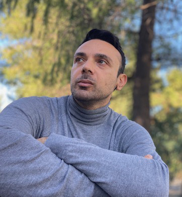 Γιάννης Διαμαντόγλου